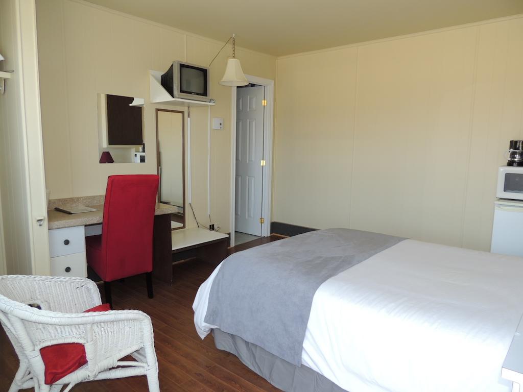 Motel Le Noroit L'Anse-au-Griffon Luaran gambar